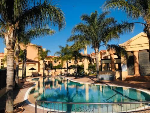 Luxury - T2 Vue Sur Piscine - Da